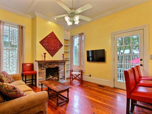 Historic District - North House | Washington Square Manor
