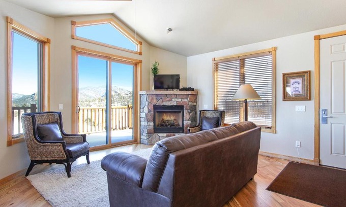 Estes Park Apartment | Watanga Mountain 15A Condo