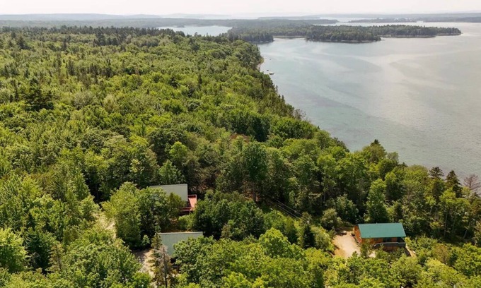 Bar Harbor Cabin | Water-View Three-Bedroom Cabin in Bar Harbor. Close to Acadia National Park & Downtown | Sleeps 10