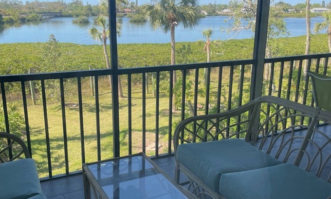 Venice Condo | Water View Updated 2-Bedroom Condo in Venice