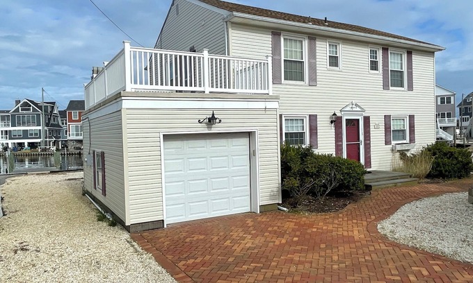 Normandy Beach House | Water Views Everywhere & All Around! Watch the boats cruise by! Normandy Beach