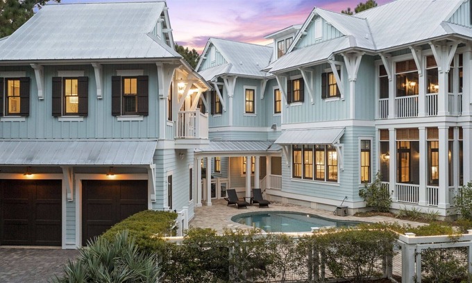 Forest District House | WaterColor Estate w Massive Private Pool, Hot Tub, Fireplaces, Bikes + Golf