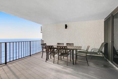 Biltmore Beach Apartment | Watercrest 1205