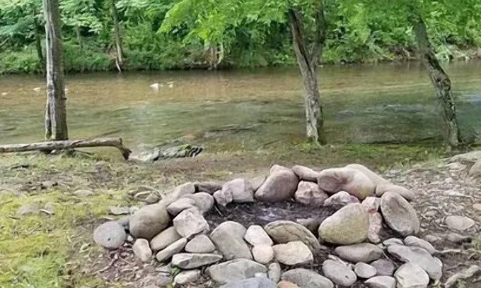 Cosby Cabin | Waterfall Cottage on the River