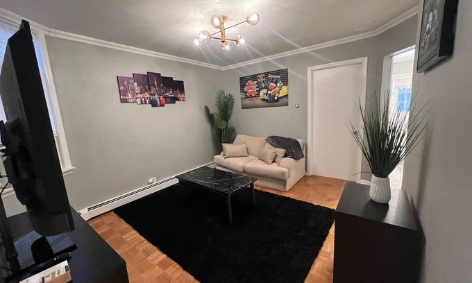 Union City Apartment | Waterfront 4BR apt - 15Min to MetLife & TIMES SQ
