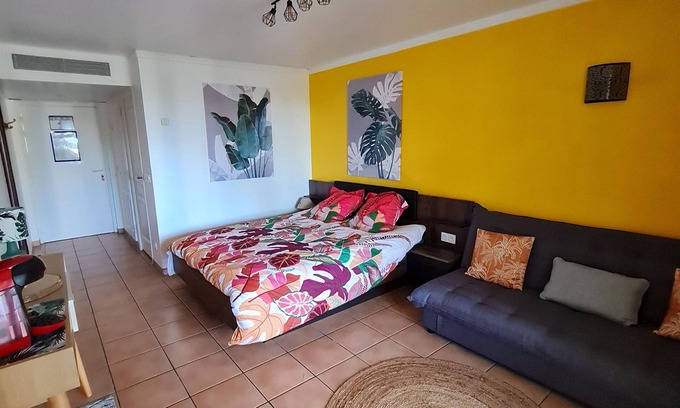 Gros Raisins Apartment | Waterfront apartment Madininappart.fr