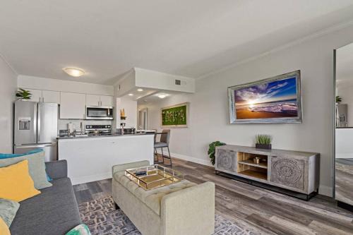 Rocky Point Apartment | Waterfront Balcony Pool AC Smart TV