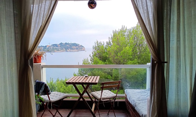 Santa Ponsa Apartment | Waterfront Beach House