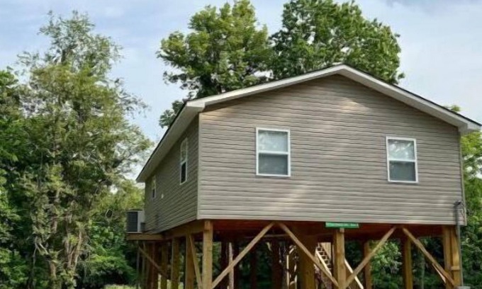 Hardy Cabin | Waterfront cabin on Spring River!