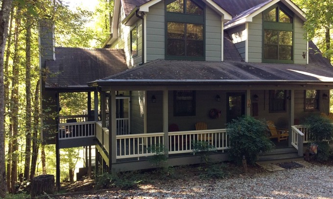 Suches Cabin | Waterfront Cabin on the Toccoa River