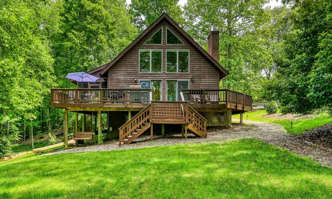 Mineral House | Waterfront cabin with private dock, hot tub, sundeck, outdoor areas, & W/D