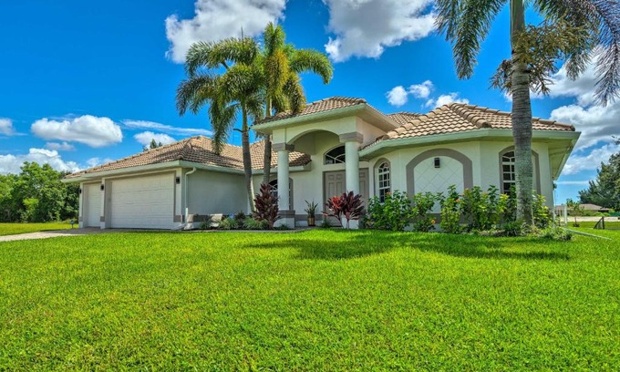 Mariner House | Waterfront Cape Coral Home with Canal Access!