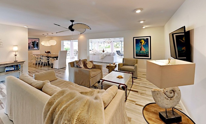 Sarasota House | Waterfront Coastal 3 BR/3 BTH w/Pool, 50ft. Boat Dock, Walk to Beach