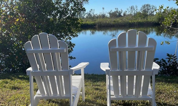 Punta Gorda Apartment | Waterfront Condo #7