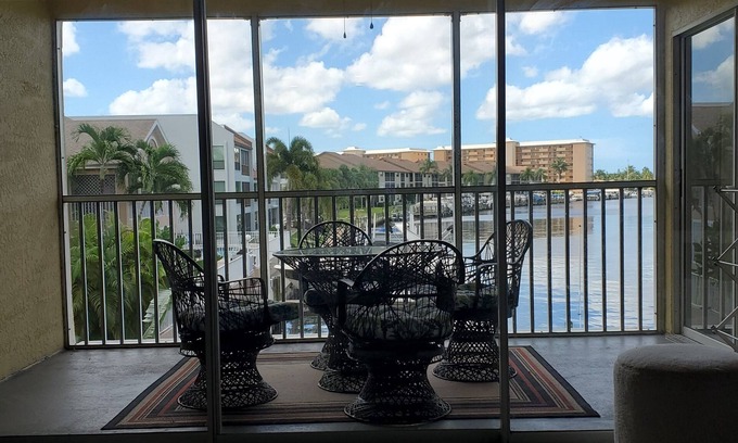 Caloosahatchee Condo | Waterfront condo close to everything S.E. Cape Coral MARCH is still available.