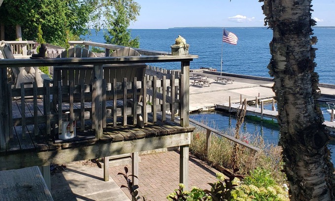Gills Rock Cottage | Waterfront cottage with private marina.