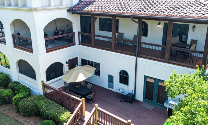 Lake Oconee Villa | Waterfront Cuscowilla Villa 2 Bedroom Suite on Lake Oconee with assigned Boat Slip