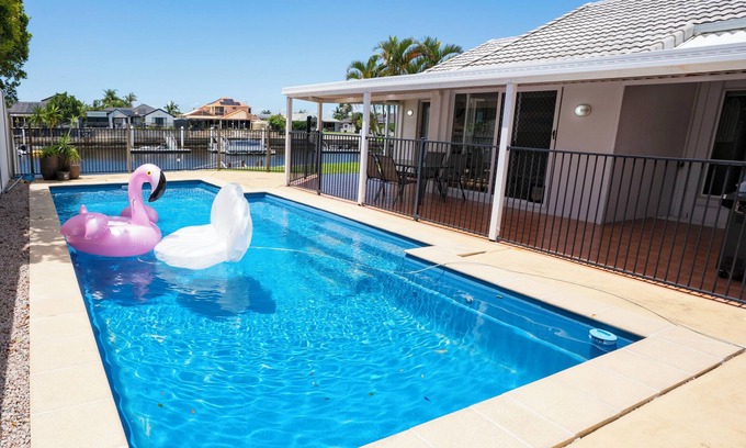 Banksia Beach House | waterfront dream holiday house