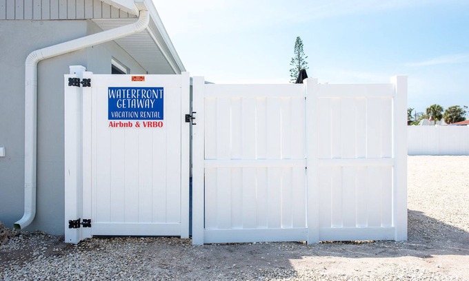 Englewood South House | Waterfront Getaway, a Boating Paradise