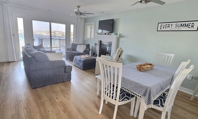 Caine Woods House | Waterfront Getaway-walk to beach and local favorites!