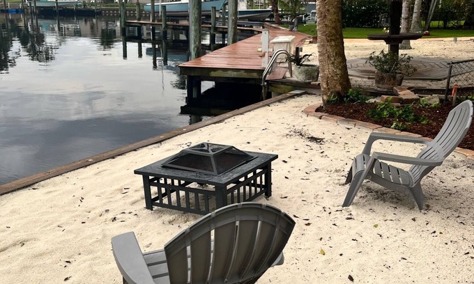 Palm City House | Waterfront getaway winter dates just opened
