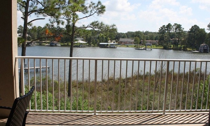 Foley Condo | Waterfront - great fishing, peaceful & quiet, yet close to Tanger Outlets & OWA