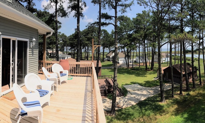 Fox Hill - Grandview House | Waterfront Hideaway By The Bay Nestled Between 2 Nature Preserves w/ Ocean Views