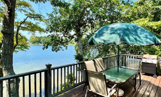 Ponds of Plymouth House | Waterfront home on pristine lake w/large deck above water, 5 min from Cape Cod