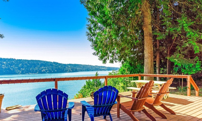 Rollingbay House | Waterfront Home on Puget Sound w/ Gourmet Kitchen, Deck & Wood Stove - Dogs OK!