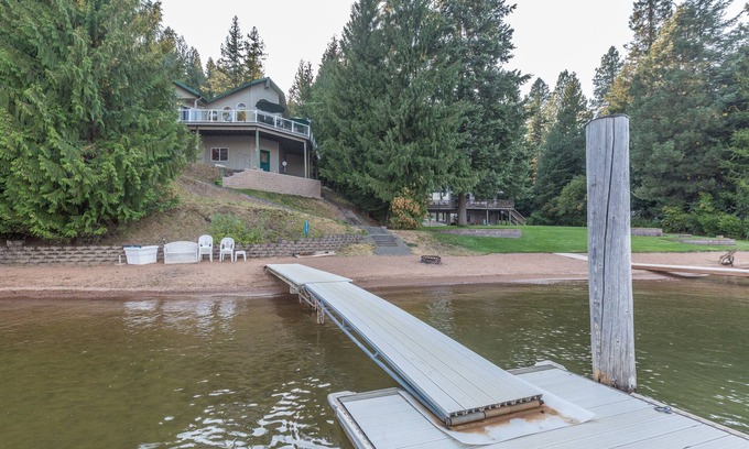 Worley House | Waterfront Home on Sandy Beach on Lake Coeur D'Alene