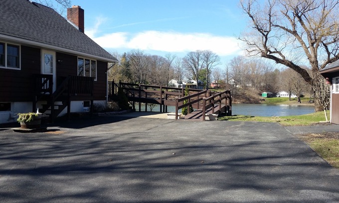 Lake Katrine House | Waterfront Home on the Esopus Creek, near Kingston, Rhinebeck, Hunter