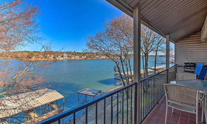 Rockwell Apartment | Waterfront Hot Springs Condo w/Boat Slip & Pool!