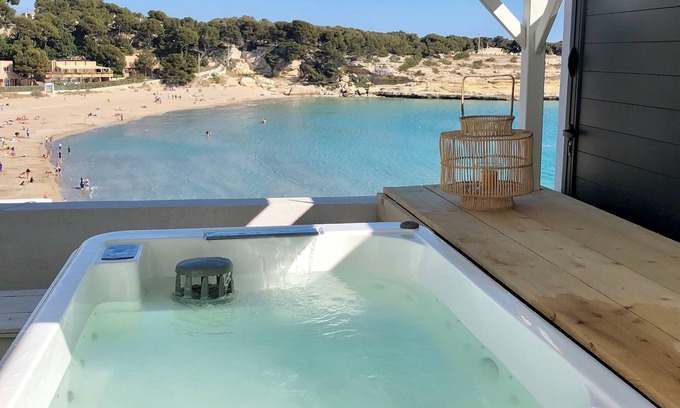 Martigues House | Waterfront house with jacuzzi