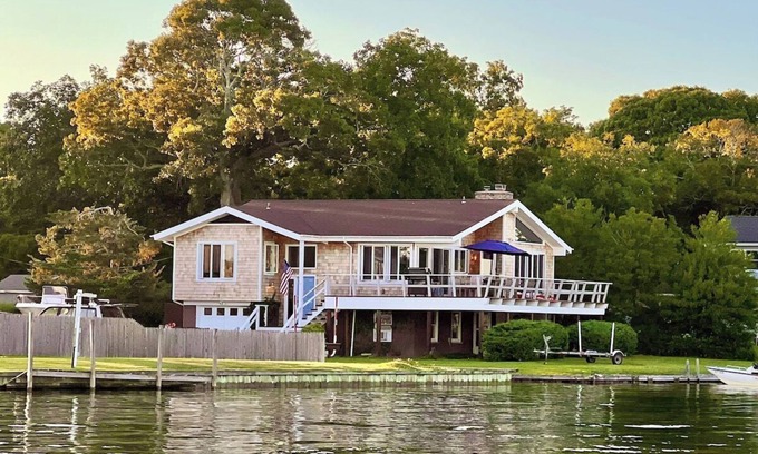 Hampton Bays House | Waterfront in the Hamptons · Waterfront Home | Sleeps 10 | Private Water Access