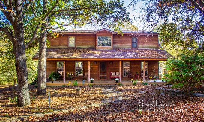 Golden House | Waterfront Lake House on Table Rock Lake (Kings River Arm)