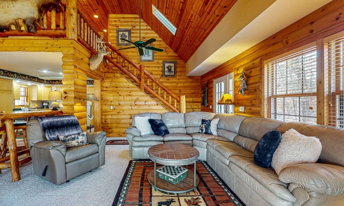 Necedah House | Waterfront Log Cabin Retreat with Private Boat Dock, Gas Grill, Fire pit & WIFI