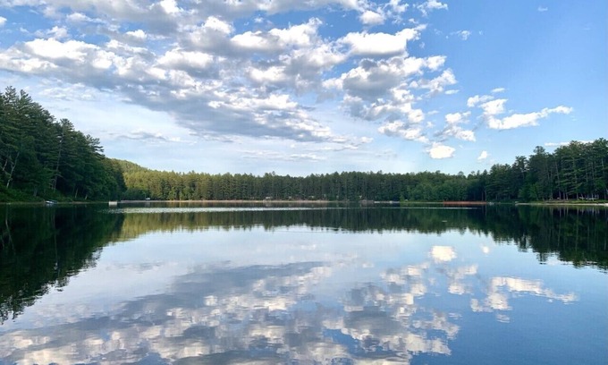 Waterford House | Waterfront Log Home on Quiet Lake - 25 Minutes -Sunday River Ski
