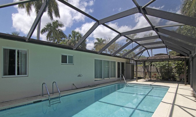 Riverside Park House | Waterfront Oasis | Enclosed pool