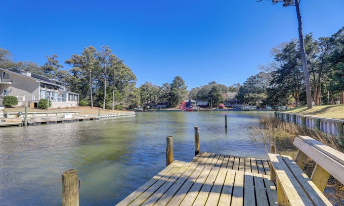 Pine Knoll Shores House | Waterfront Pine Knoll Shores Gem w/Boat Dock