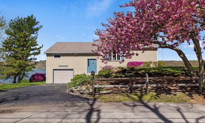Saunderstown House | Waterfront Property on Narrow River & Short Distance to the Pier