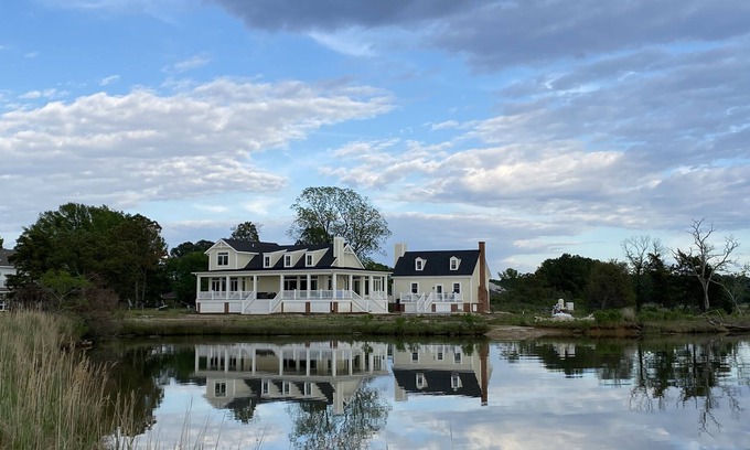 Cambridge House | Waterfront retreat, beautiful views!