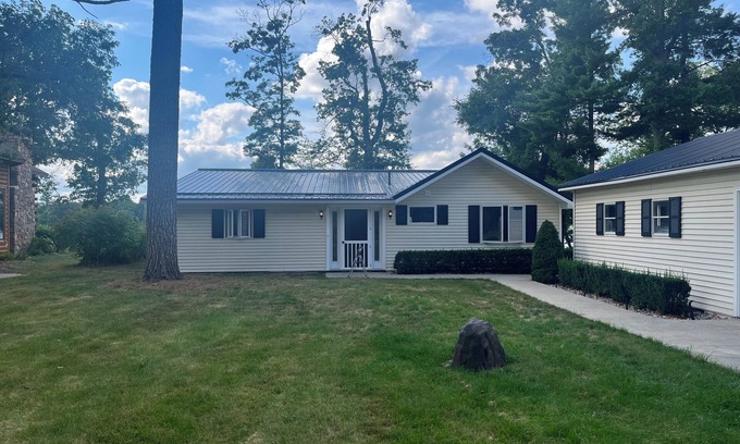 Newaygo Cottage | Waterfront Retreat on Croton Pond! Big Dock, Patio, Views & More!