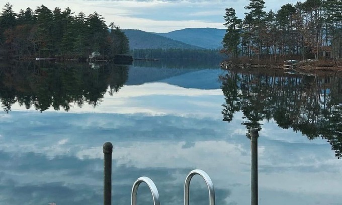 Moultonborough House | Waterfront Squam home, 7 BR/5 Bath, Dock, Pickleball+Tennis, Kayaks+Paddleboards
