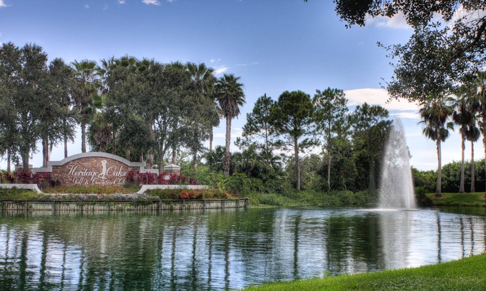 Sarasota Condo | Waterfront, Tee Time in Paradise
