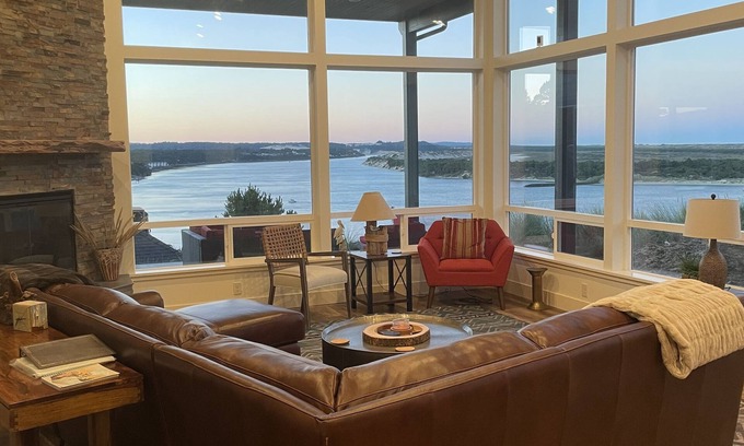Florence House | Waterfront Theater House