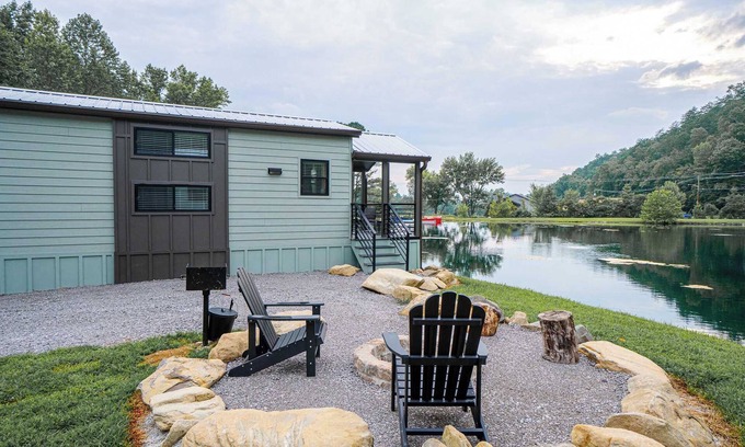Pittman Center House | Waterfront Tiny Home | Bluegill Cabin
