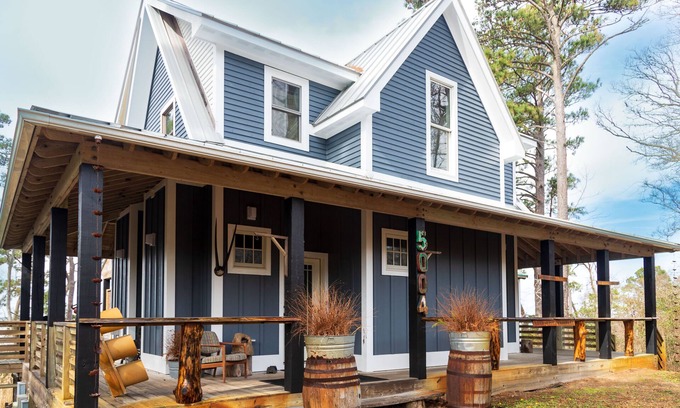 Kitty Hawk House | Waterfront Treasure - Main WIE House
