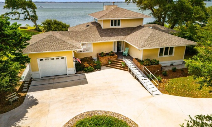 Morehead City House | Waterfront w/New Saltwater Heated Pool, Private Pier and Basketball Hoop.