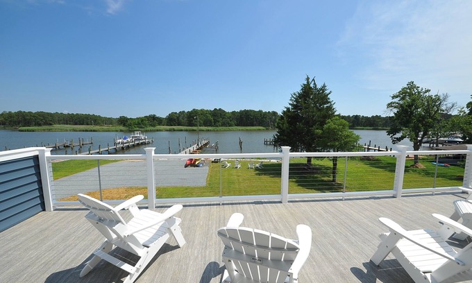 Rock Hall House | Waterfront w/upper sundeck and private pier located near Rock Hall, sleeps 18.