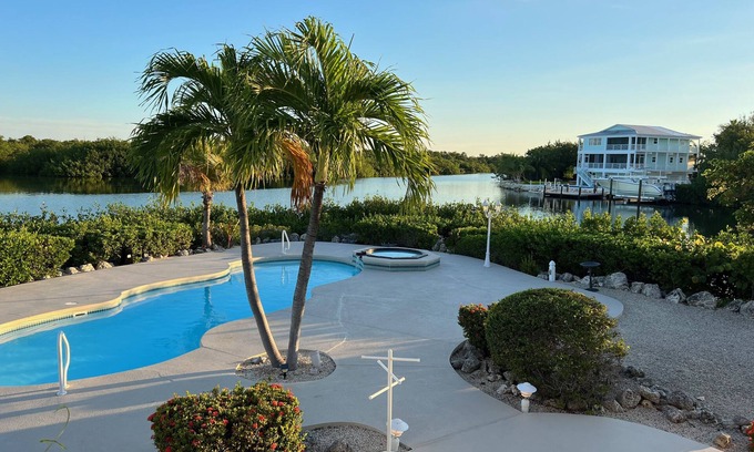 Marathon House | Waterfront! Why rent on a canal when you can be on Bonefish Bay.Newly Remodeled